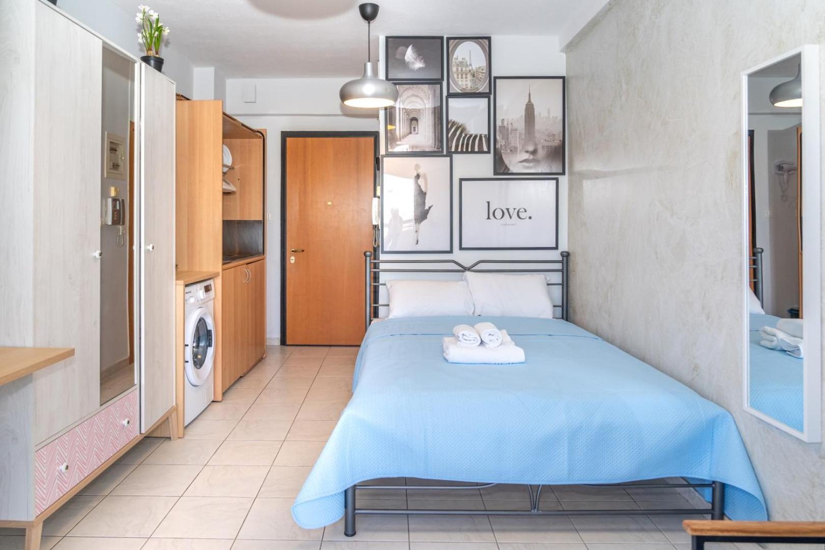 Kosmos Service Apartment Beautiful Studio 3 With Additional Cost Parking Tesalónica Exterior foto