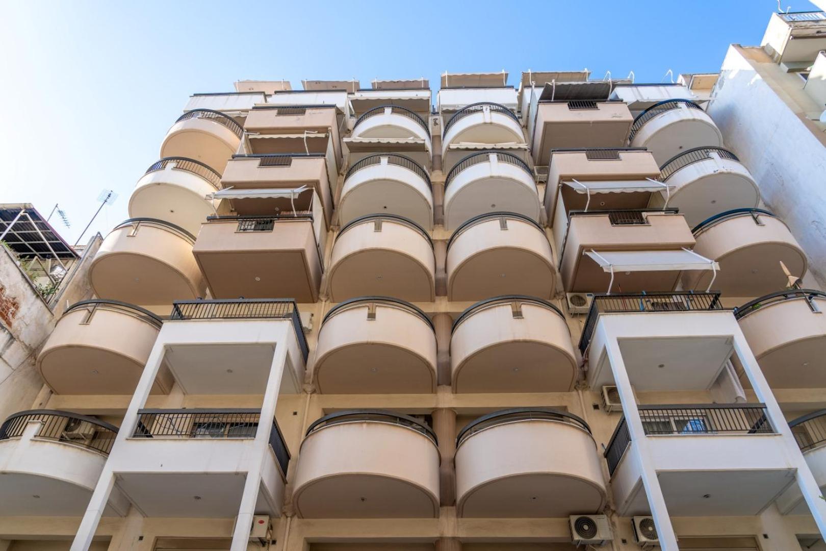 Kosmos Service Apartment Beautiful Studio 3 With Additional Cost Parking Tesalónica Exterior foto