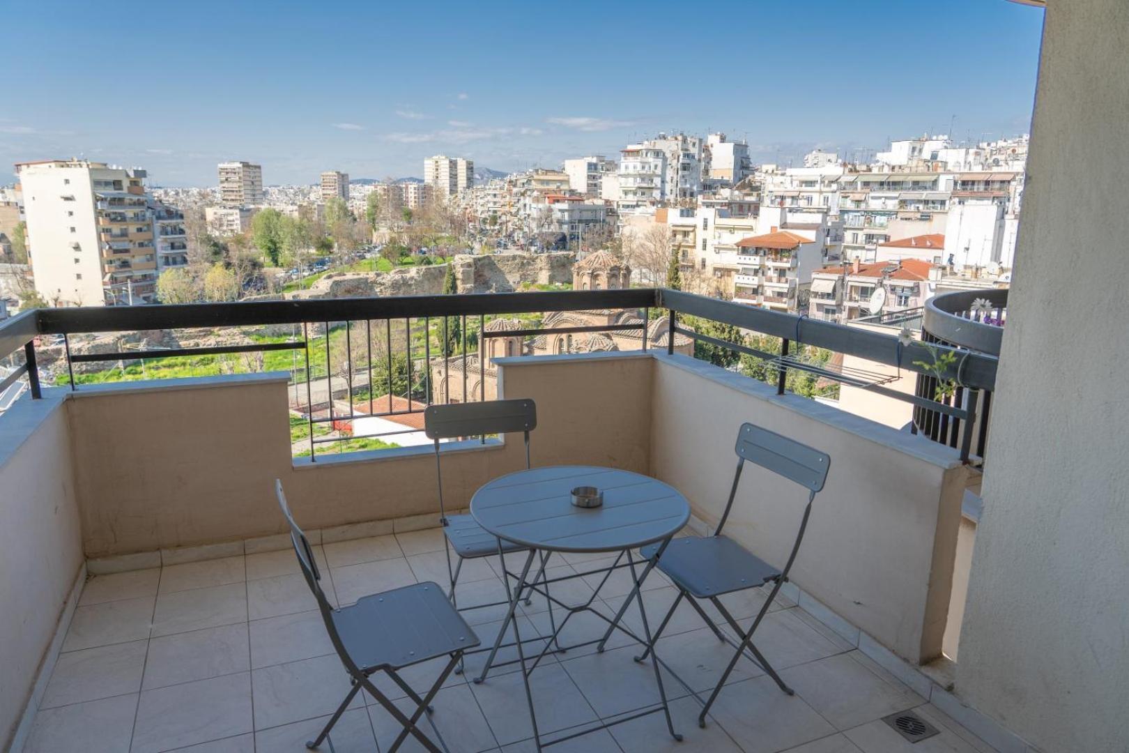 Kosmos Service Apartment Beautiful Studio 3 With Additional Cost Parking Tesalónica Exterior foto