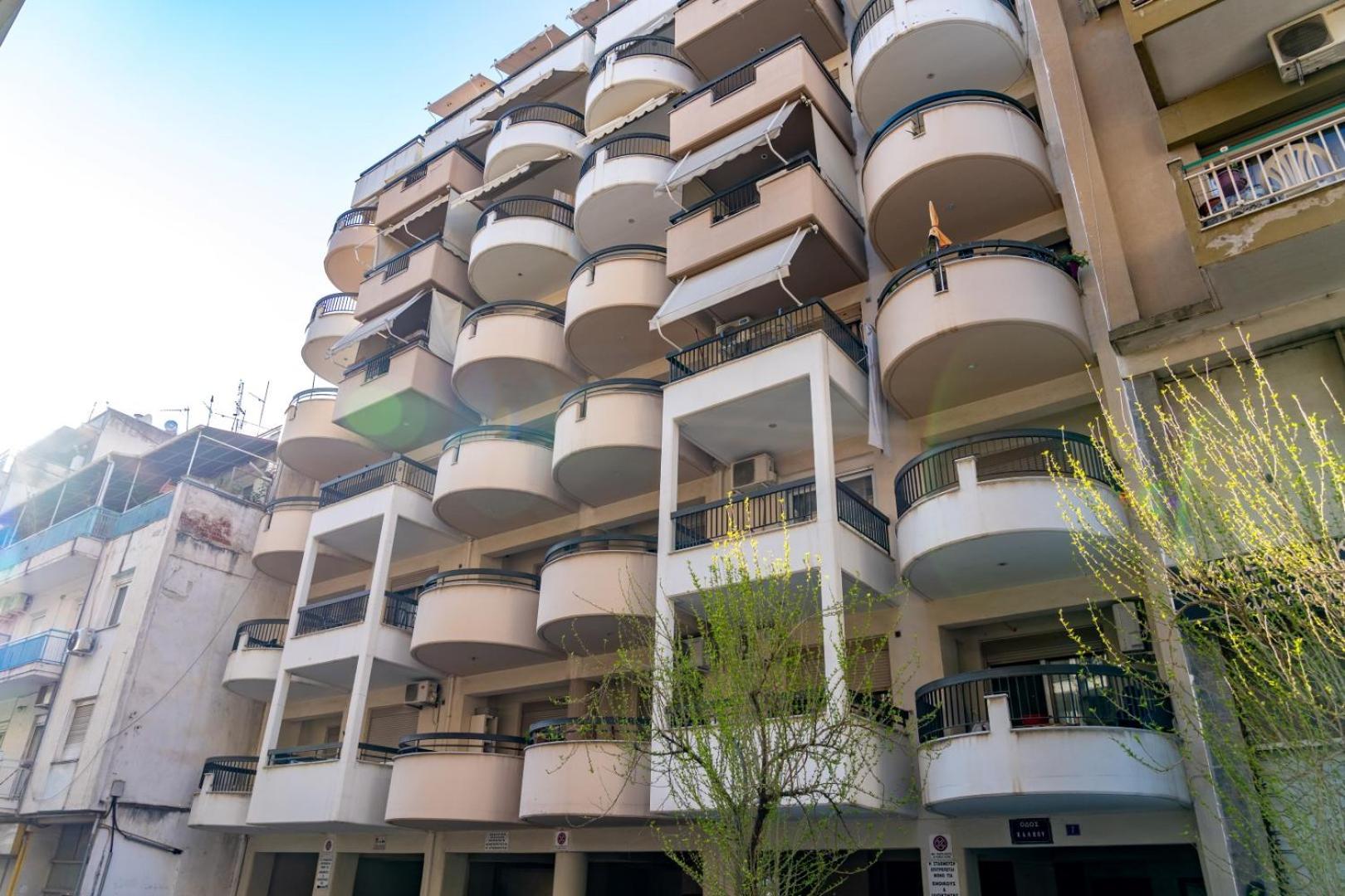 Kosmos Service Apartment Beautiful Studio 3 With Additional Cost Parking Tesalónica Exterior foto